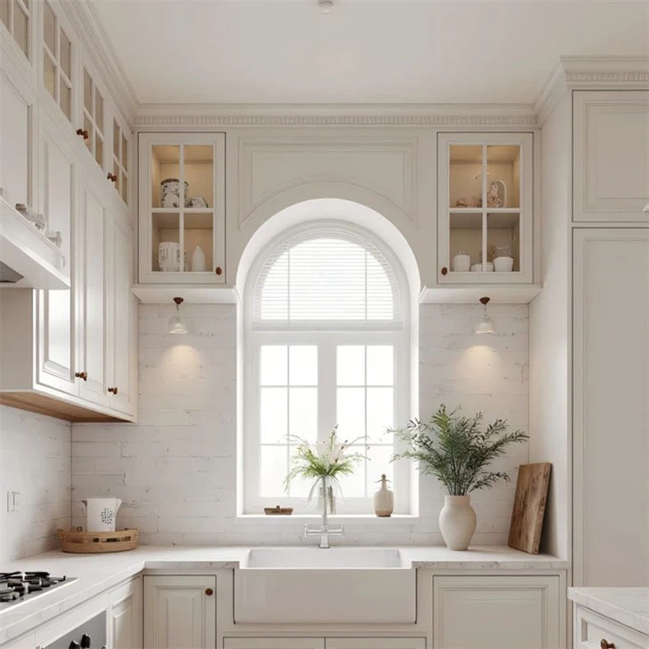 Lantligt kök Målade skåp